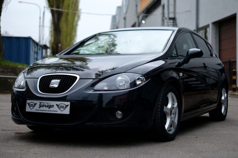 Volvo – jak działa funkcja automatycznego przyciemniania lusterek?